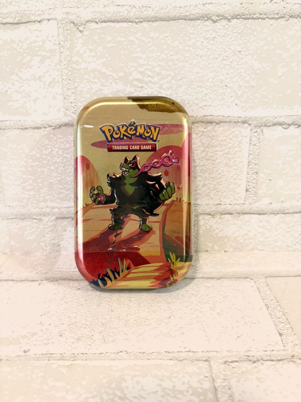 Pokemon TCG Shrouded Fable Mini Tin (Okidogi) - Scarlet & Violet NEW
